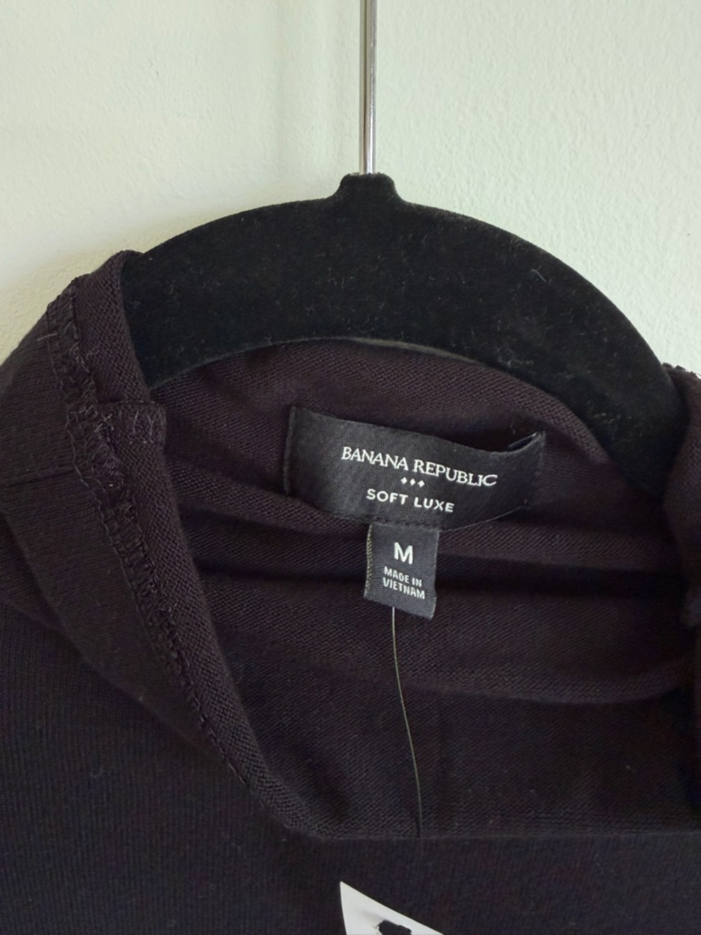 Banana Republic Black Short Sleeve Funnel Neck Top - Picture 2 of 5